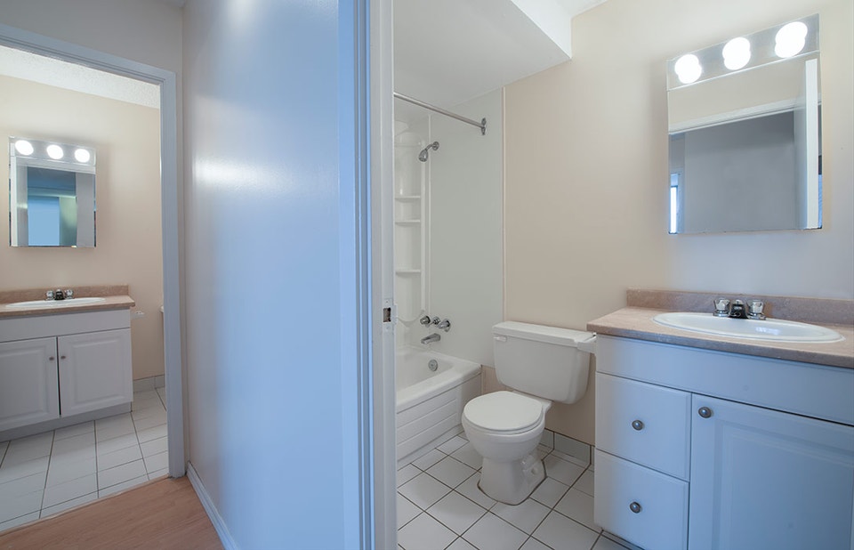 YOUR PERFECT FALL MOVE AWAITS - 2 BEDROOM APT SOUTHEND HALIFAX 4