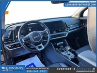 Meet the 2023 Kia Sportage, a smart choice for drivers in Bathurst who want a modern SUV that fits d... (image 8)