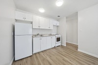 Amenities: Balconies • Affordable Parking • In-suite Storage Suite & Building: Spacious and newly re... (image 2)
