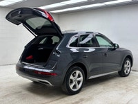 KBB.com 10 Best Luxury SUVs. This Audi Q5 boasts a Intercooled Turbo Premium Unleaded I-4 2.0 L/121... (image 7)