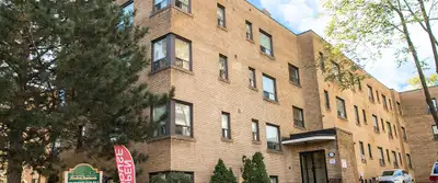 Building Information A suite with a view. Overlooking manicured grounds, this downtown Hamilton rent...