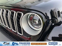 This Jeep Wrangler has a dependable 3.6 Liter engine powering this Automatic transmission. TRANSMISS... (image 8)