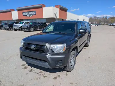 2012 Toyota Tacoma 2.7L 4 Cylinder 156,500 km. 2WD. Clean title and safetied. Manitoba owned. Auxili...