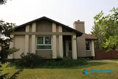 34 Brentlawn Blvd, 5 Bedroom House for Rent