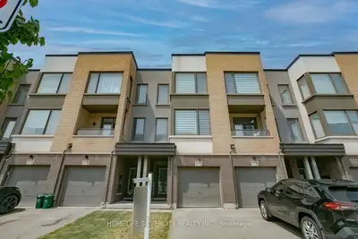 Room For Rent near Sheridan College Oakville