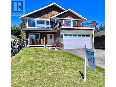 Stunning 4-bed, 3-bath family home in the heart of Gibsons! This 2,735 square ft gem offers panorami...
