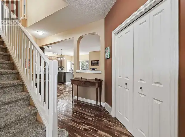 105 Hidden Creek Circle NW Calgary, Alberta62854410324099123