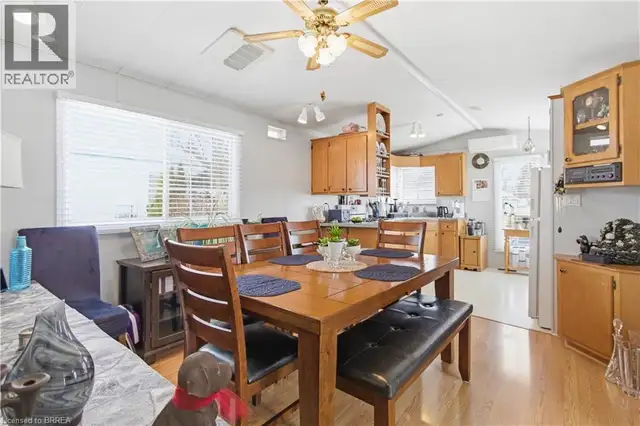 428 PINE Pass Wellington, Ontario in Houses for Sale in Oakville / Halton Region - Image 38