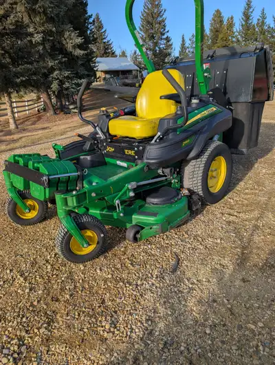 John Deere 2015 Z915B zero turn lawn mower, View more