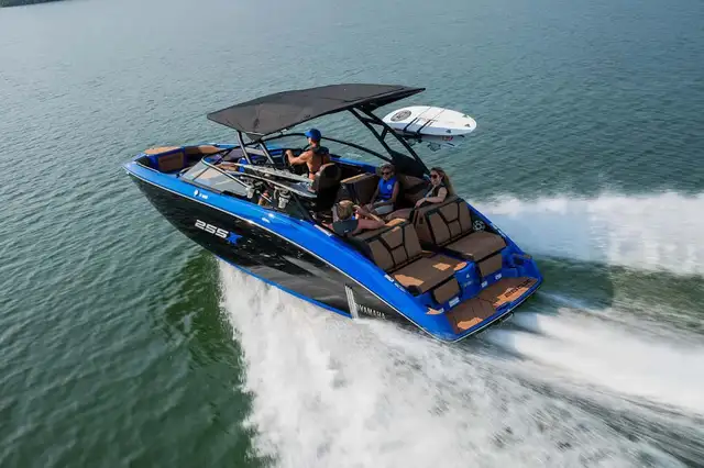 2026 Yamaha 255XD Black in Powerboats & Motorboats in Kawartha Lakes - Image 4