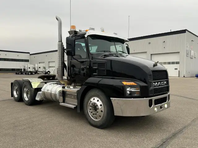 2019 Mack Anthem 64T HD D/C mDRIVE in Heavy Trucks in Regina - Image 8