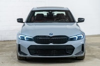 *English below* *Français:* Cette spectaculaire BMW 330e xDrive 2023 affichant 48 882 km, provenant... (image 1)