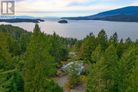 892 WINDJAMMER ROAD Bowen Island, British Columbia