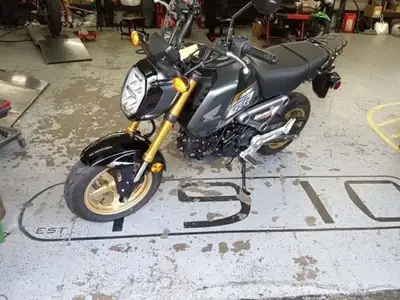 Sturgess Cycle NON - ABS LIKE NEW LOW KM With Rear Rack. 2024 Honda Grom™Compact size, increased fun...