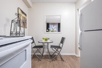 Located steps from the Rideau River and a short drive from downtown, Riverside Towers in Ottawa Sout... (image 4)