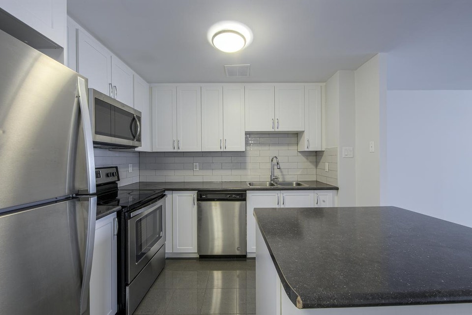 2 Bedroom Apartment for Rent - 65-85 Silver Springs Blvd 4