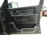 RAM 1500 CLASSIC 2022 EXPRESS NIGHT EDITION V6 3.6 LITRES CREW-CAB BOITE 5.7 PIEDS 4X4 TOUT ÉQUIPÉ /... (image 9)