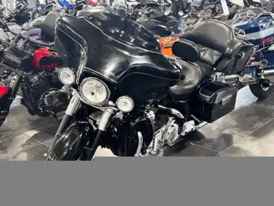 Oppotunity doesn't knock it RUMBLES!!! Looking for a Have you always wanted a Harley? PLUS HST&LICEN...