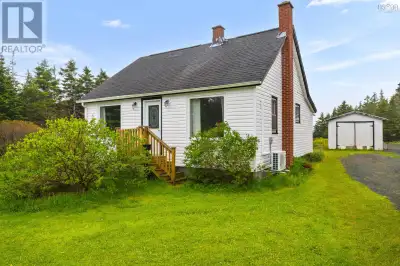 The perfect starter and less than an hour from metro! This 2 bed 1 bath home in the quaint seaside c...