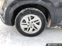 This Hyundai Venue delivers a Regular Unleaded I-4 1.6 L/98 engine powering this Variable transmissi... (image 8)