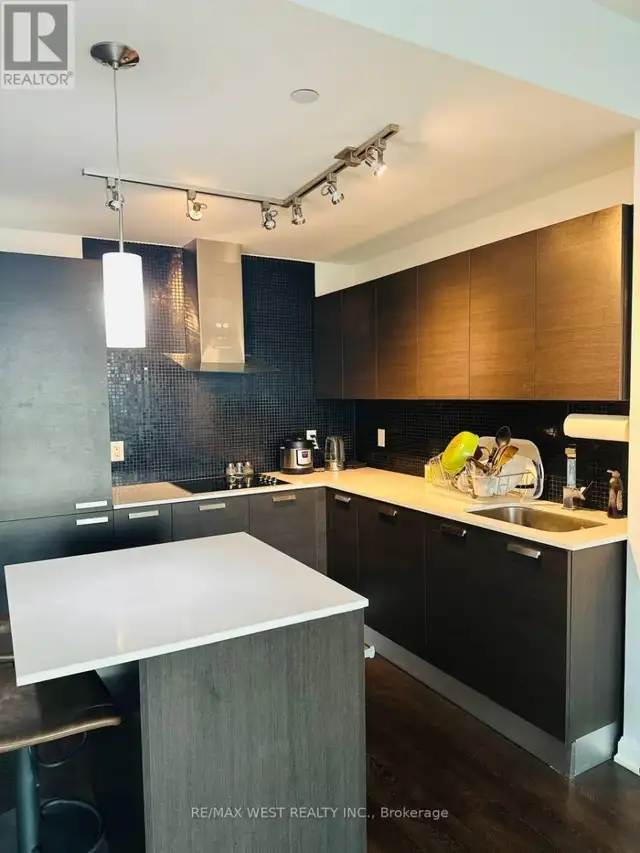 806 - 11 BOGERT AVENUE Toronto (Lansing-Westgate), Ontario in Long Term Rentals in City of Toronto - Image 9