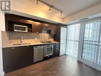 2217 - 275 VILLAGE GREEN SQUARE Toronto (Agincourt South-Malvern