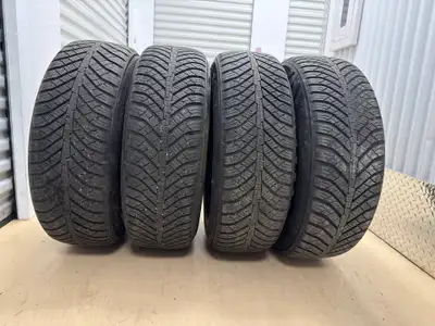 4 Tires with rims Size: 225/65 R17 Winter Tires Kumho Solus Price: $190 for all Clean and ready to i...