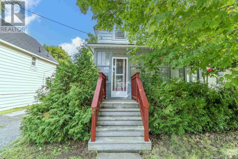 68 Albert ST E Sault Ste. Marie, Ontario Houses for Sale Sault Ste