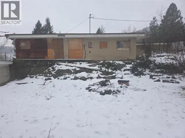1381 3B Highway Warfield, British Columbia in Houses for Sale in Nelson - Image 30