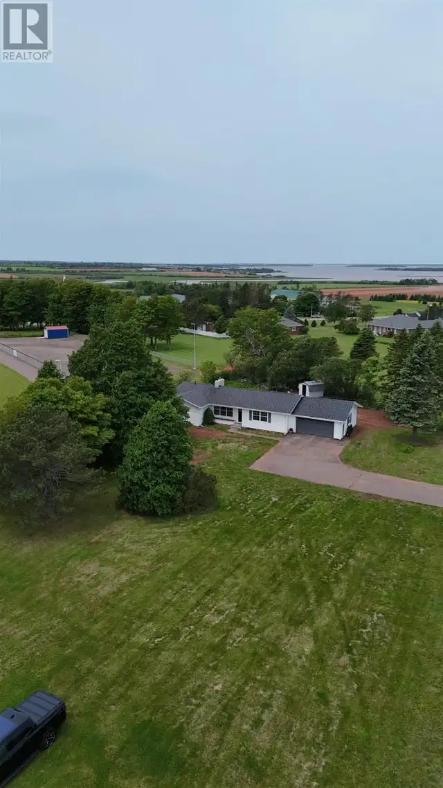 2089 Rte 1A Central Bedeque, Prince Edward Island62863767631233121