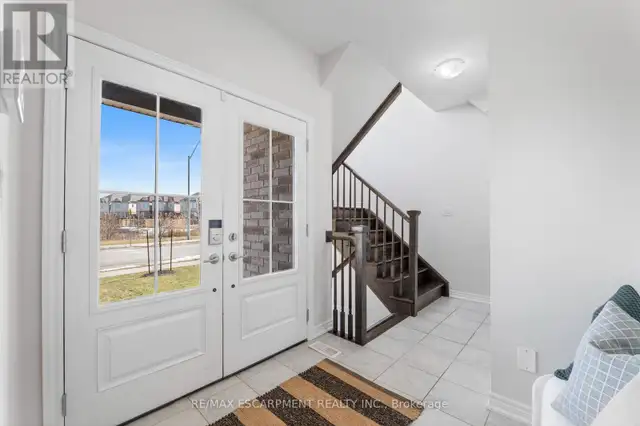 9241 TALLGRASS AVENUE Niagara Falls, Ontario in Houses for Sale in St. Catharines - Image 4