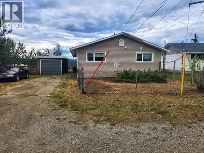 YOUR FARO ESCAPE AWAITS! Welcome to this beautifully updated 2-bed, 1-bath home, ideally located rig...