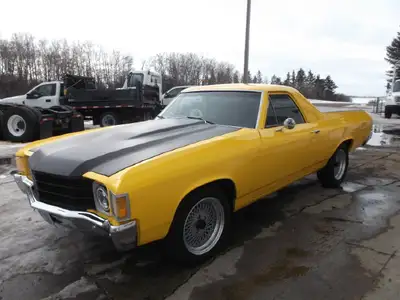 This car is in beautiful condition, no rust! Needs nothing to drive and enjoy this summer. Just unde...