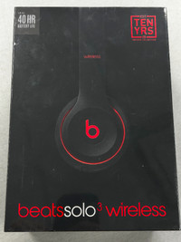 Apple Beats Solo³ On-Ear Wireless Headphones - Black/Red - NEW