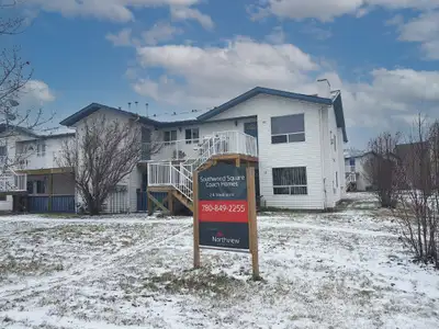 Southwood Square - 2 Bedroom 1 Bath Townhouse Apartment for Rent