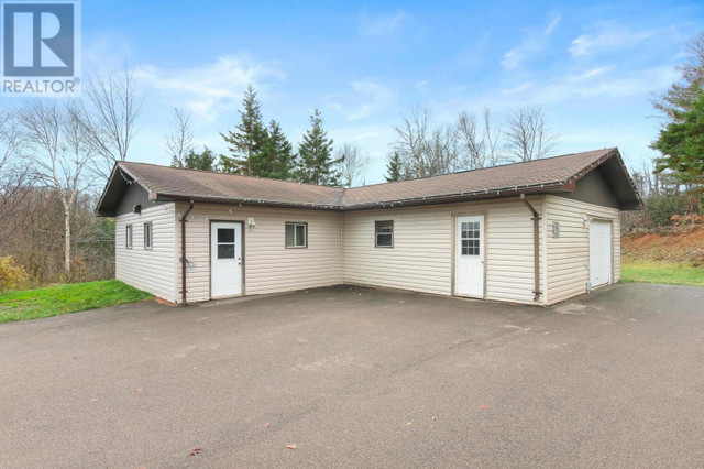 1385 Route 152 Huntley, Prince Edward Island in Houses for Sale in Summerside - Image 3