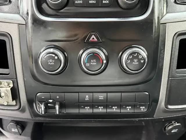 2013 Ram 3500 4X4 Service Truck in Heavy Trucks in Delta/Surrey/Langley - Image 58