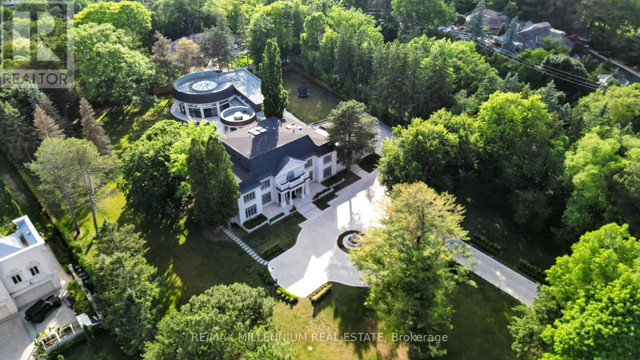 38 PARK LANE CIRCLE Toronto (Bridle Path-Sunnybrook-York Mills), in Houses for Sale in City of Toronto - Image 2