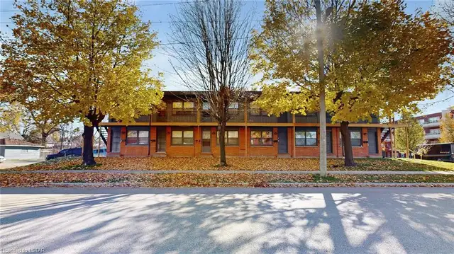 Fully Renovated 1 Bedroom Suite — All Inclusive in Long Term Rentals in Sarnia - Image 3