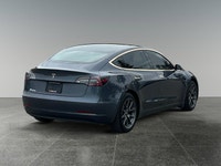 Thanks for viewing our House Of Cars 52nd Street inventory! House of Cars 52nd STREET An AMVIC licen... (image 6)