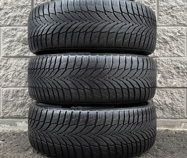 (95%) 4x 225/45R18 Nexen Winters w/ MB C-Class Wheels in Tires & Rims in City of Toronto - Image 4