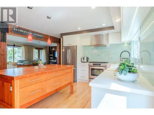 830 Three Mile Road Penticton, British Columbia in Houses for Sale in Penticton - Image 18