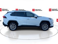 Clean Carfax, Low mileage, TCUV Certified, Tonneau Cover, Owner Manual, Rubber Mats, Wheel Lock, 2.5... (image 8)