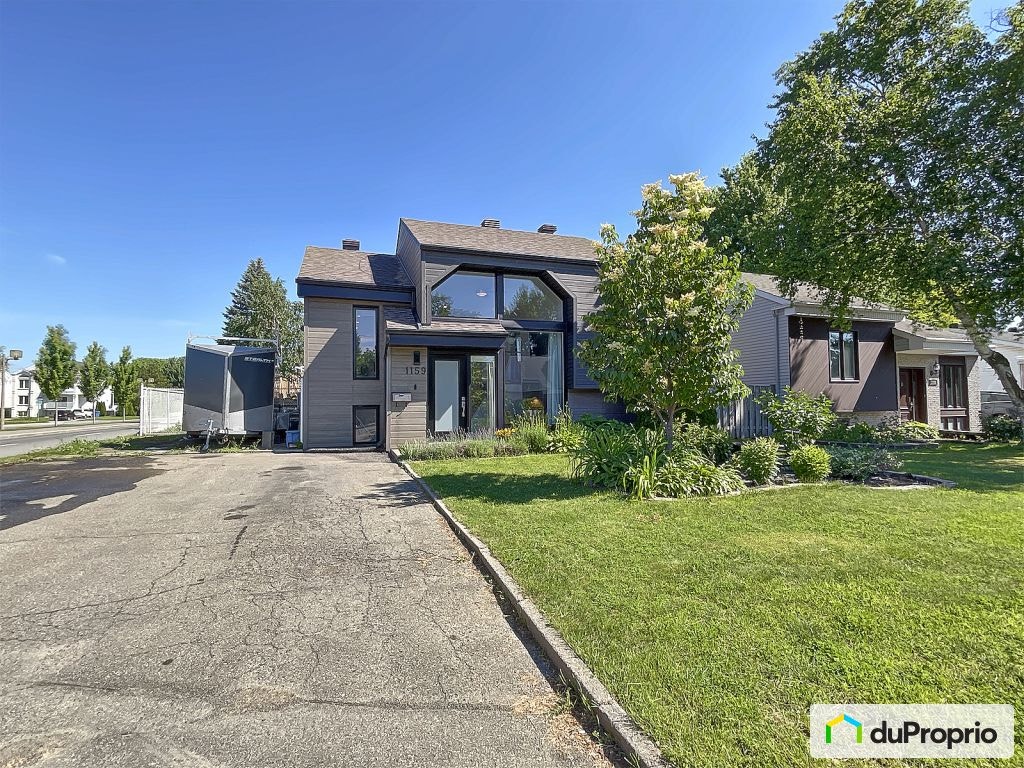 $580,000 - 1 1/2 Storey for sale in Deux-Montagnes — photo 1