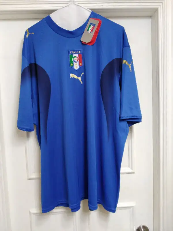 Italia jersey  NEW 4 Star World Cup FIGC Puma men's XXL only 1 in Men's in City of Toronto - Image 3
