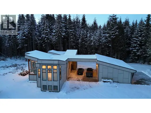 69 ELDERBERRY STREET Kitimat, British Columbia in Houses for Sale in Kitimat - Image 4
