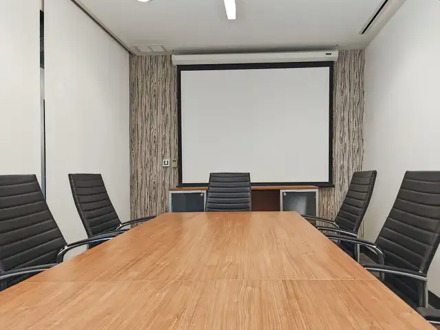 Dedicated Office with 1 person in Regus Waterloo - Waterloo in Commercial & Office Space for Rent in Kitchener / Waterloo - Image 6