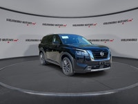 // ACCIDENT FREE!! // Meet the 2024 Nissan Pathfinder SL 4WD, a well-equipped used SUV built for bus... (image 1)