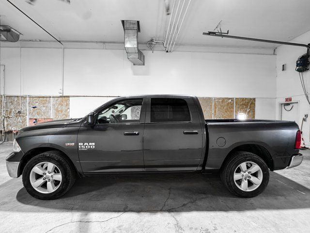 2022 Ram 1500 Classic SLT | 6-Seater | 5.7L V8 | Backup Camera in Cars & Trucks in Grande Prairie - Image 2