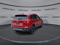 Power Driver's Seat, Leather Seats, Lane Departure, Heated Steering Wheel, Heated Seats - Front, Fac... (image 6)